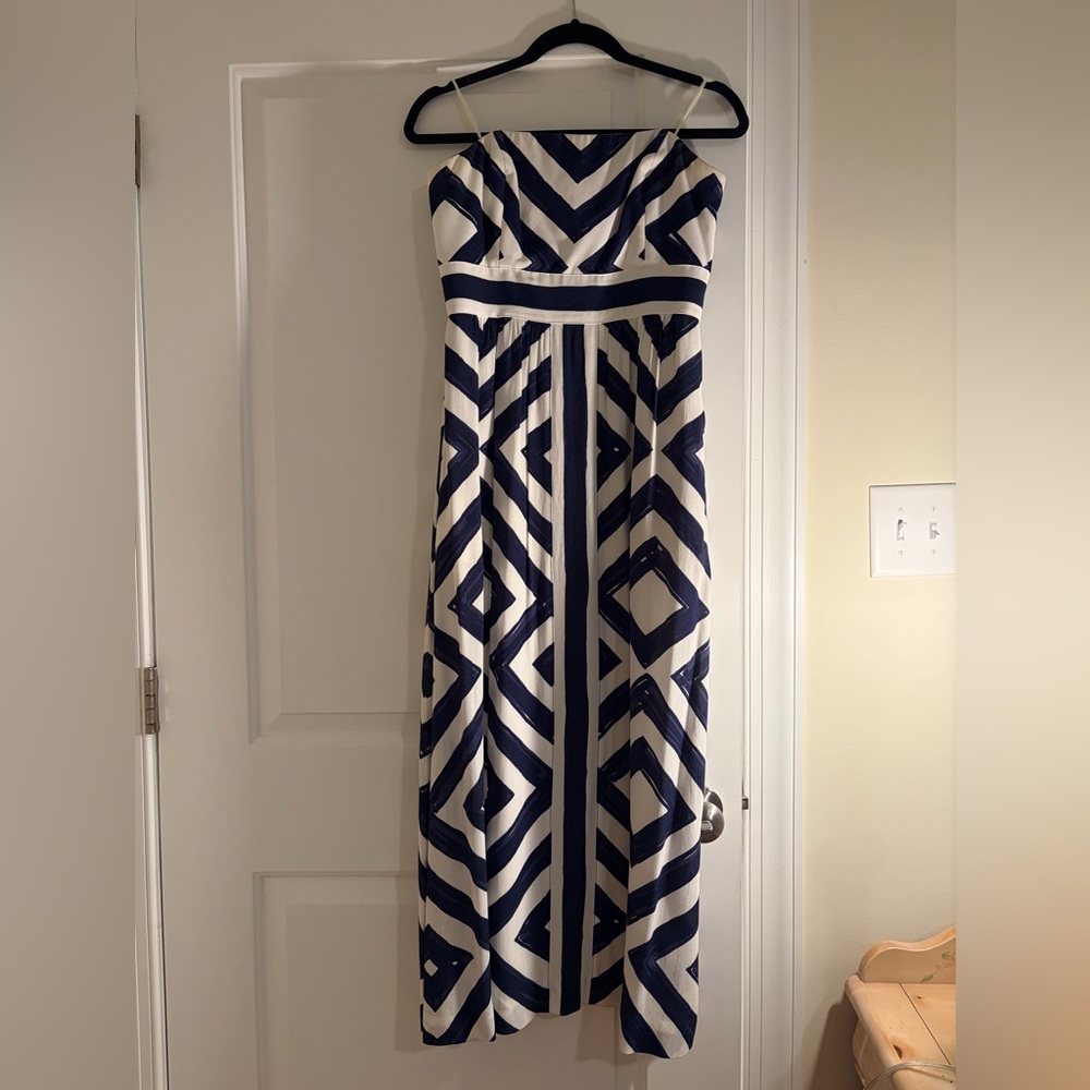 Vineyard Vines Blue and White Strapless Maxi Dress Size 8 - Picture 2 of 5